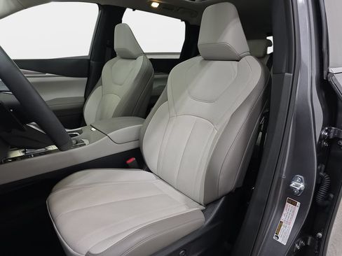 Certified 2026 INFINITI QX60 Luxe w/ Cargo Package AWD/4WD image 12