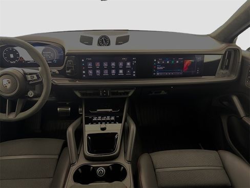 Used 2025 Porsche Cayenne GTS image 25