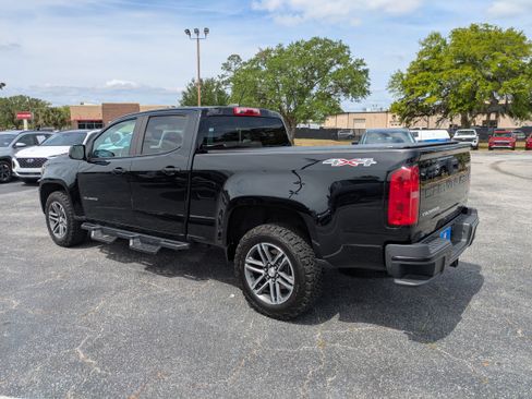 Used 2021 Chevrolet Colorado W/T w/ Custom Special Edition image 23