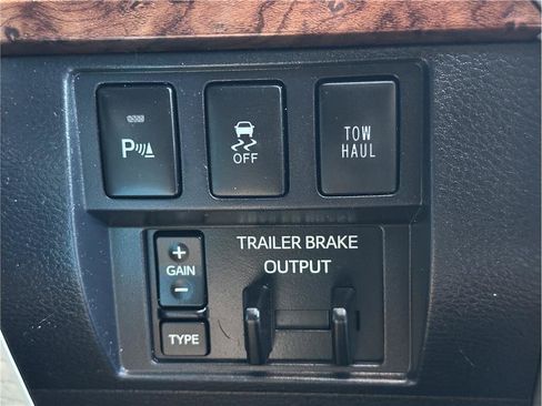 Used 2017 Toyota Tundra 1794 Edition AWD/4WD image 27