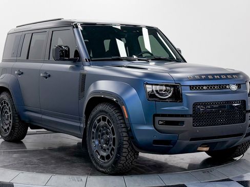Used 2026 Land Rover Defender 110 AWD/4WD image 3