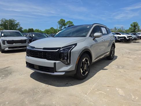 New 2027 Kia Sportage EX FWD image 4