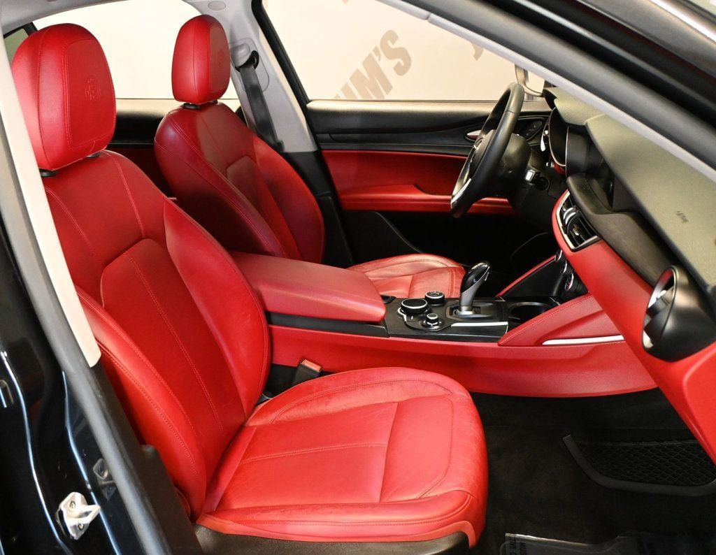 Used 2018 Alfa Romeo Stelvio AWD w/ Convenience Package image 19