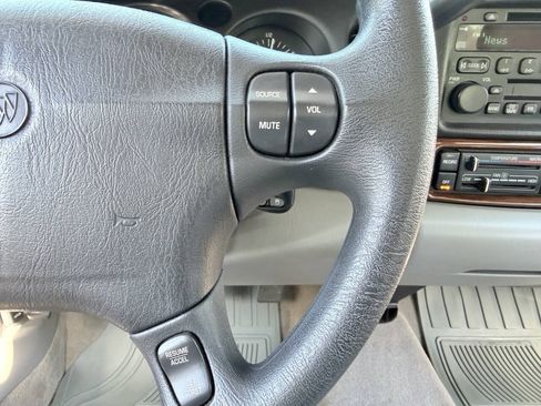 Used 2004 Buick Le Sabre Custom FWD image 15