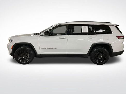 Certified 2023 Jeep Grand Cherokee L Laredo w/ Luxury Tech Group I AWD/4WD image 2