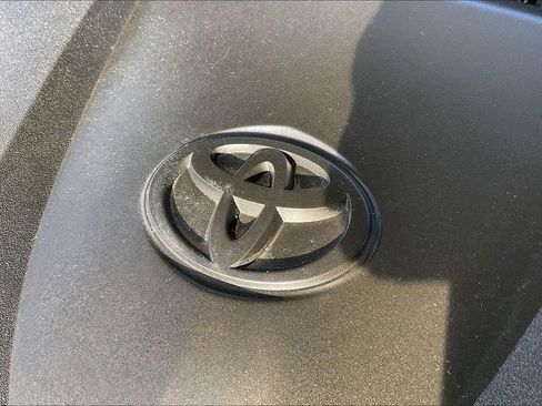 Used 2025 Toyota Camry SE image 42