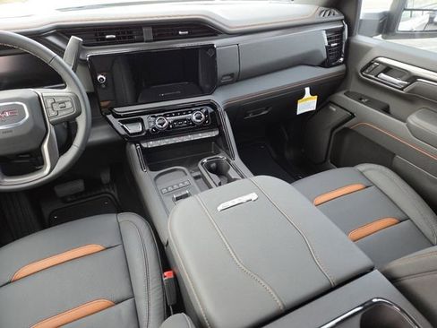 New 2026 GMC Sierra 2500 AT4 w/ AT4 Premium Plus Package image 36