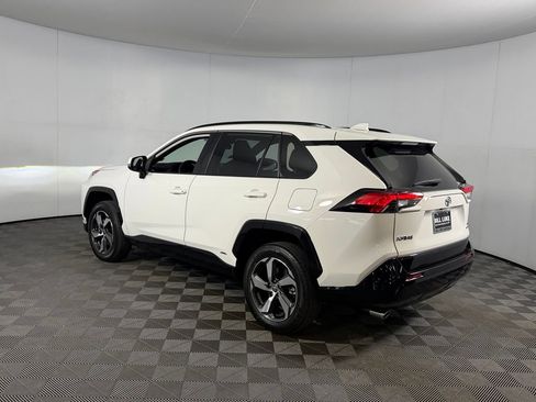 Used 2025 Toyota RAV4 SE AWD/4WD image 9