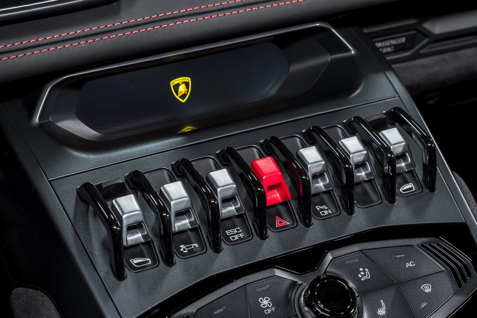 Used 2015 Lamborghini Huracan LP 610-4 AWD/4WD image 25