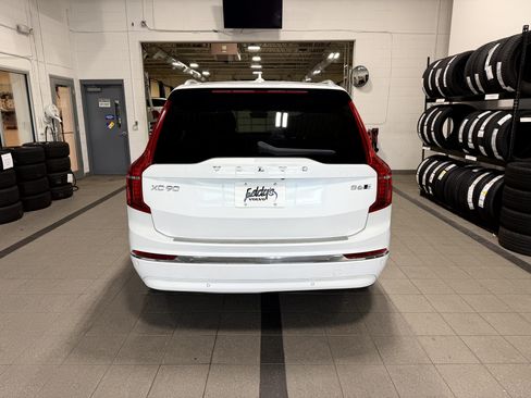 Used 2023 Volvo XC90 B6 Plus w/ Protection Package Premier AWD/4WD image 7
