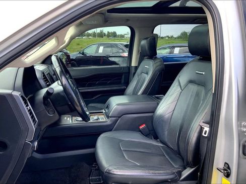 Used 2018 Ford Expedition Platinum AWD/4WD image 9