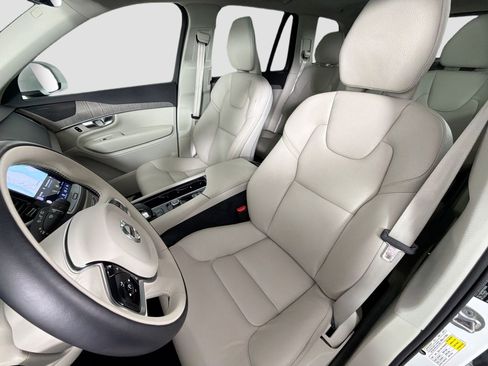 Used 2023 Volvo XC90 B6 Plus w/ Protection Package Premier image 22