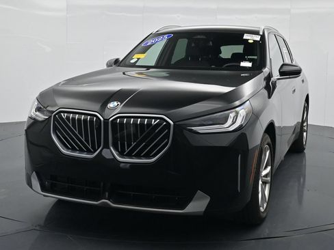 Used 2025 BMW X3 xDrive30i AWD/4WD image 2