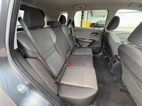 Used 2022 Nissan Rogue SV FWD image 29