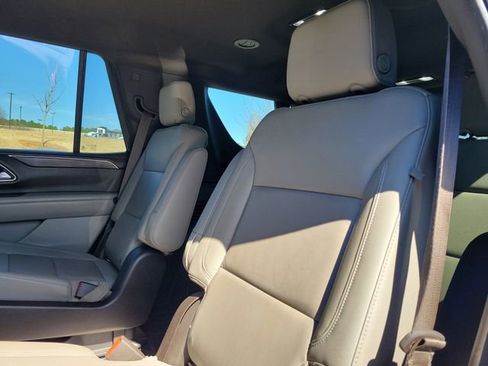 Used 2022 Chevrolet Tahoe LT RWD image 11