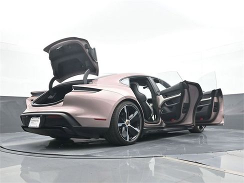 Used 2023 Porsche Taycan GTS w/ Premium Package (P6U) image 27