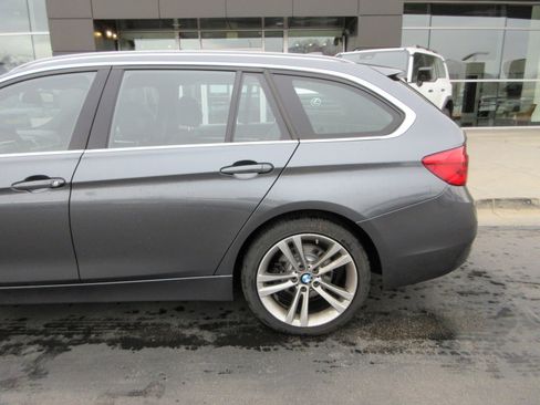 Used 2016 BMW 328i xDrive Wagon image 4
