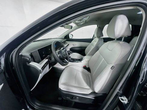 Used 2025 Hyundai Tucson SEL FWD image 13