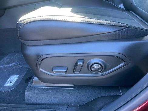 New 2025 Jeep Grand Cherokee Altitude AWD/4WD image 15