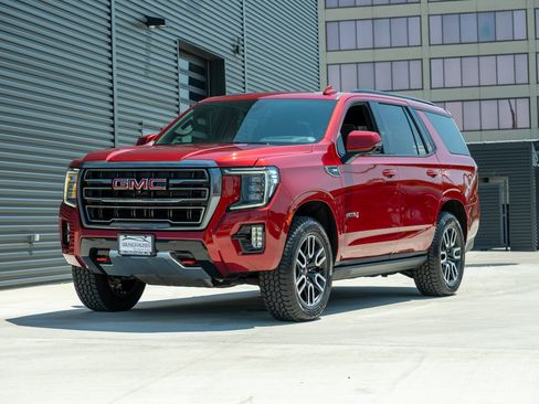 Used 2023 GMC Yukon AT4 w/ AT4 Premium Plus Package AWD/4WD image 1
