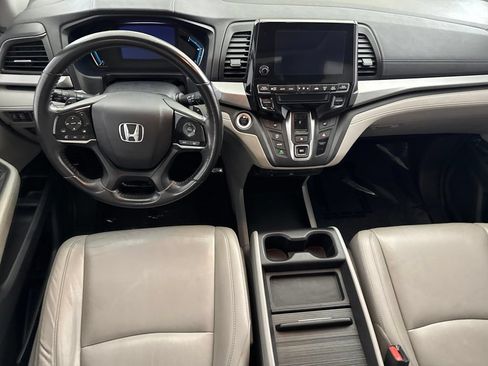 Used 2018 Honda Odyssey Touring image 25