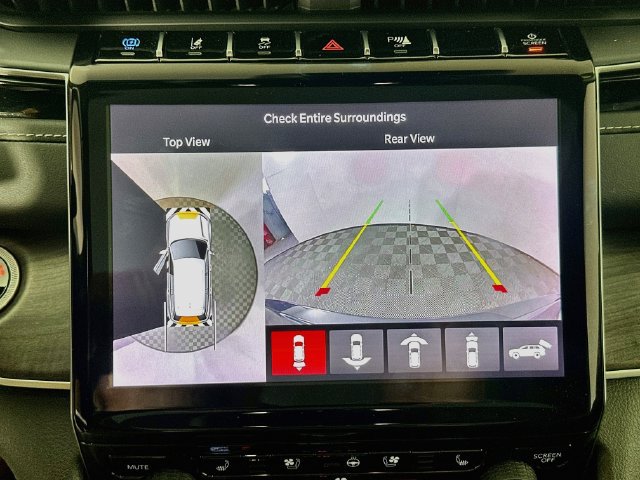 Used 2023 Jeep Grand Cherokee 4WD 4xe w/ Luxury Tech Group II image 14