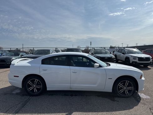 Used 2014 Dodge Charger R/T image 9