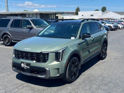 Certified 2024 Kia Sorento X-Line EX AWD/4WD image 3