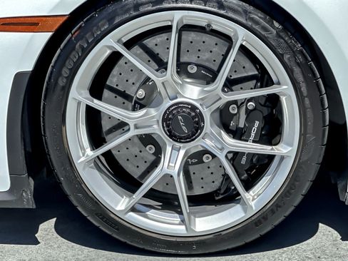 Used 2022 Porsche 911 GT3 RWD image 22