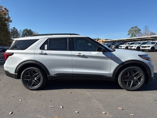 Used 2026 Ford Explorer ST w/ Sun And Sound Package AWD/4WD image 6