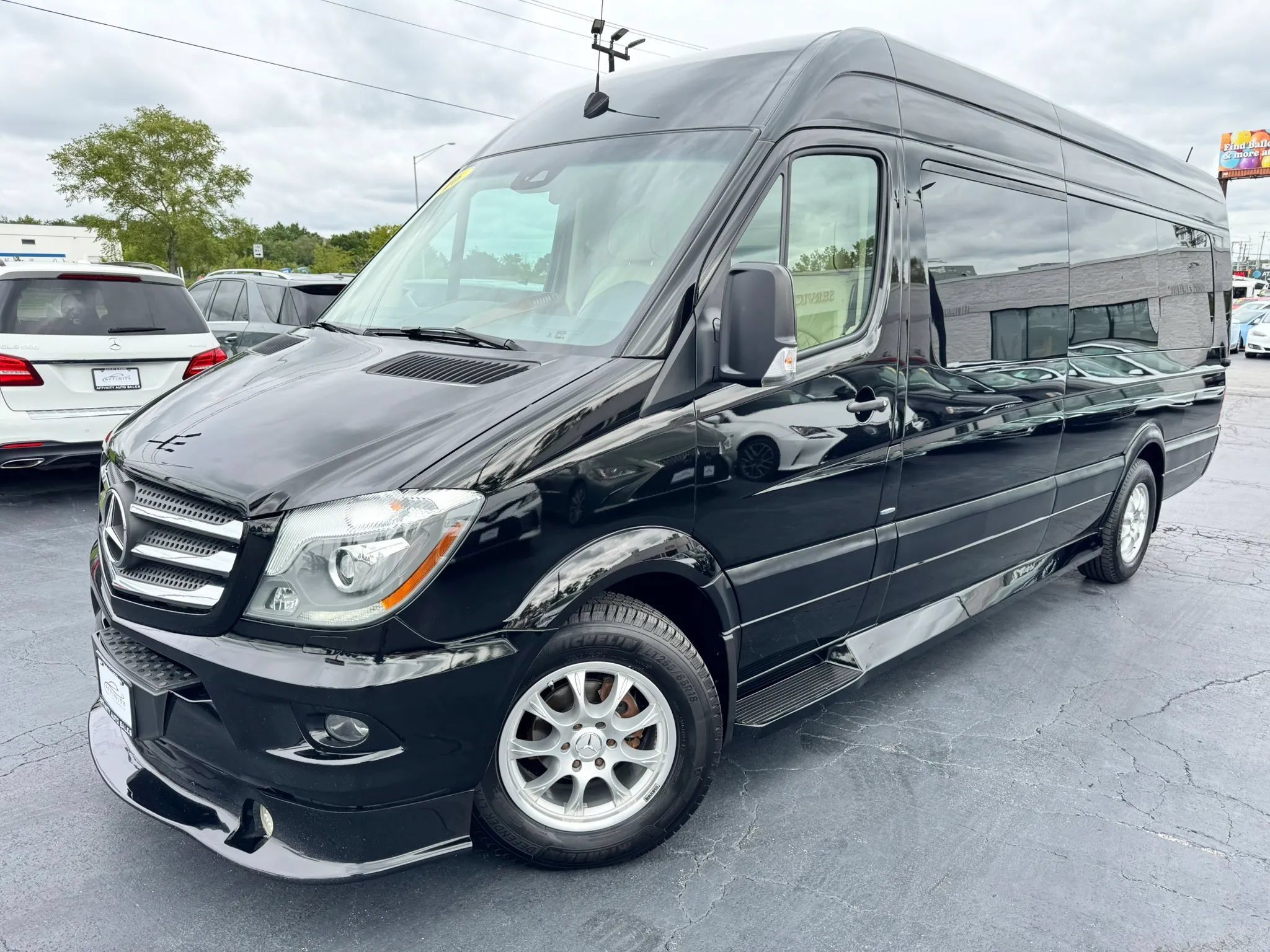 Used 2016 Mercedes-Benz Sprinter 2500 image 1
