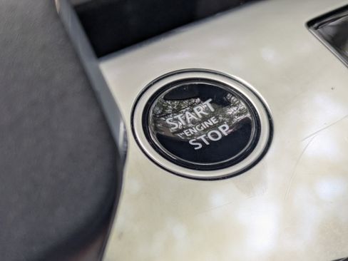 Used 2023 Land Rover Range Rover SE AWD/4WD image 28