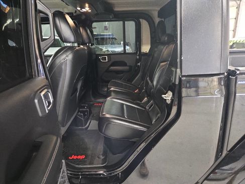 Used 2020 Jeep Gladiator Overland image 21