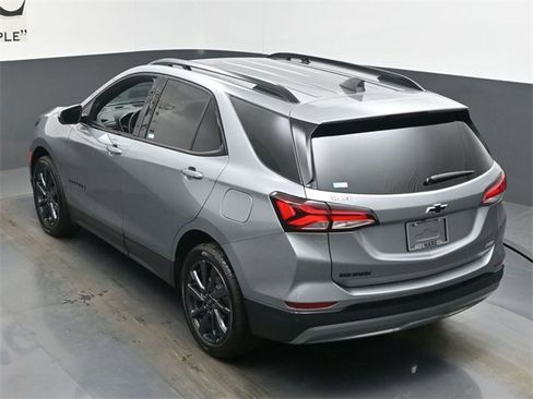 Used 2024 Chevrolet Equinox RS image 47