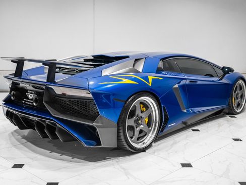 Used 2016 Lamborghini Aventador LP 750-4 Superveloce AWD/4WD image 9