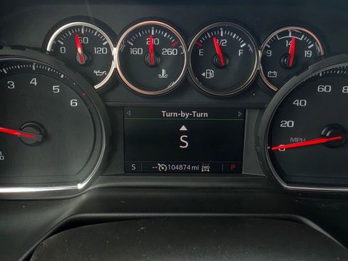 Used 2021 Chevrolet Tahoe Z71 w/ Z71 Signature Package AWD/4WD image 35