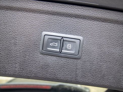 Used 2022 Audi SQ5 Prestige w/ Prestige Package AWD/4WD image 47