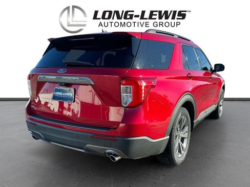 Used 2021 Ford Explorer XLT w/ Equipment Group 202A image 7