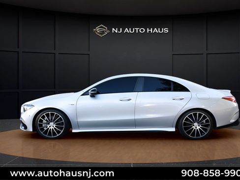Used 2022 Mercedes-Benz CLA 35 AMG 4MATIC image 5