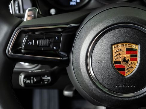New 2026 Porsche Macan AWD/4WD image 10