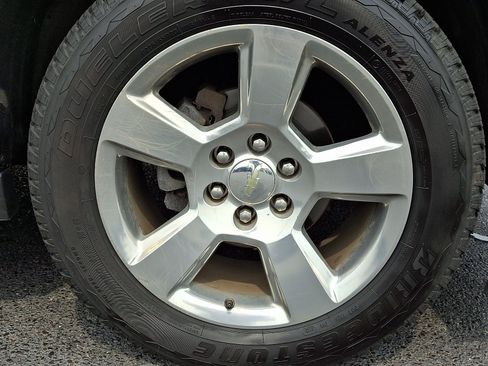 Used 2019 Chevrolet Suburban Premier AWD/4WD image 8