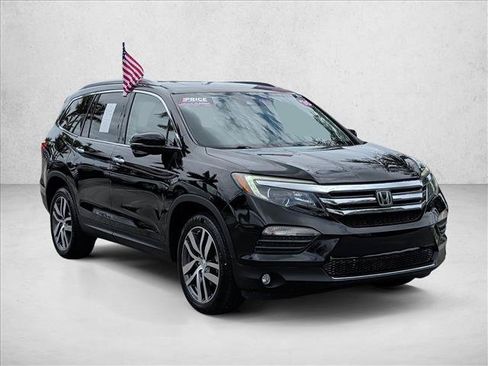 Used 2016 Honda Pilot Touring image 3