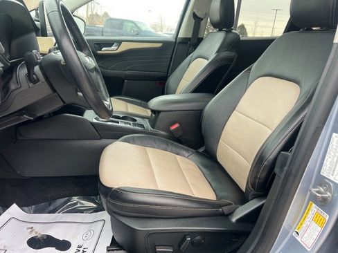 Used 2022 Ford Escape Titanium w/ Titanium Elite Package image 22