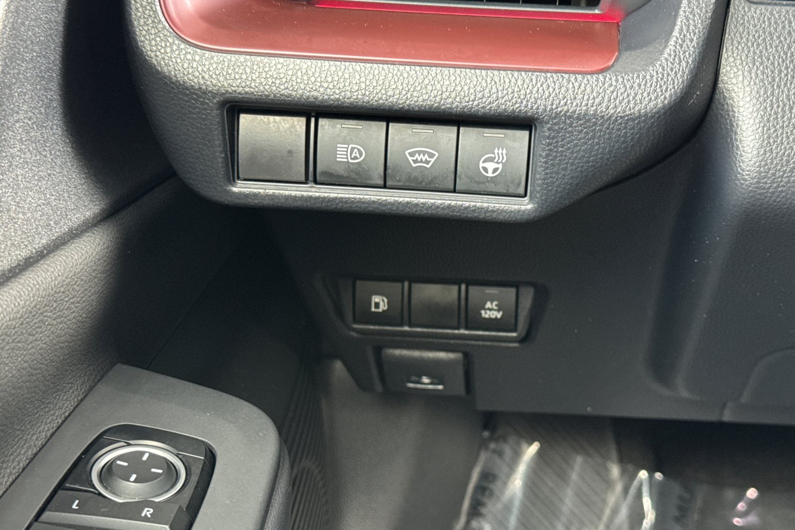 Certified 2024 Toyota Prius Prime FWD image 32