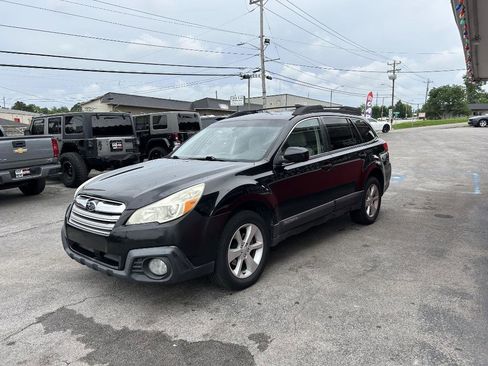 Used 2013 Subaru Outback 2.5i Premium AWD/4WD image 6