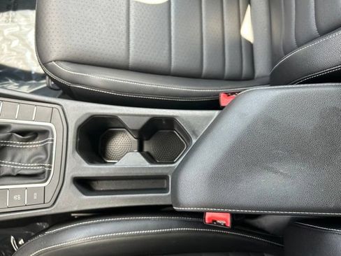 Used 2023 Volkswagen Jetta SE FWD image 19
