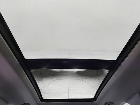 Used 2024 Chevrolet Equinox LT image 24