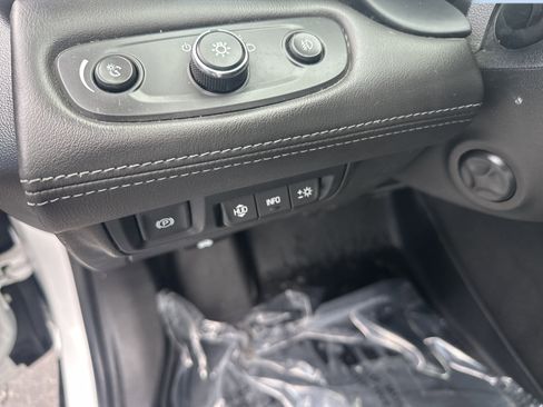 Certified 2018 Buick LaCrosse Premium w/ Driver Confidence Package #2 image 9