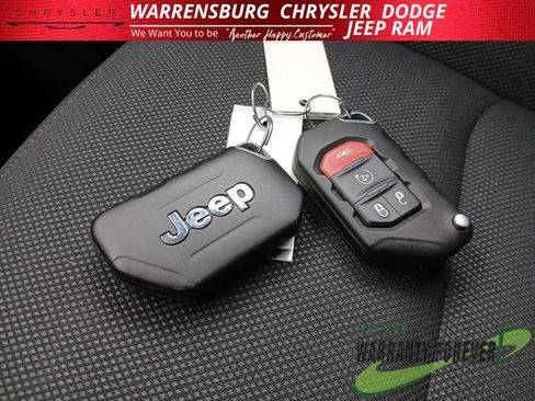 Used 2018 Jeep Wrangler Sport image 27