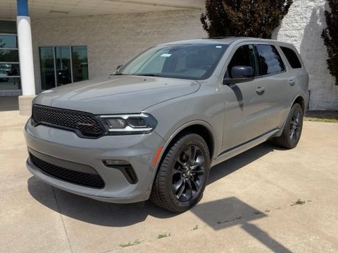 Used 2022 Dodge Durango SXT w/ Blacktop Package AWD/4WD image 1